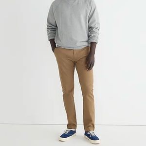 J. Crew | Stretch Chino in 484 Fit | 30 x 32 | River Brown